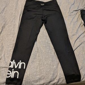 2 pairs of workout leggings